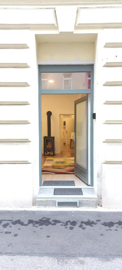 City Apartment Mit Direktzugang Вена Экстерьер фото