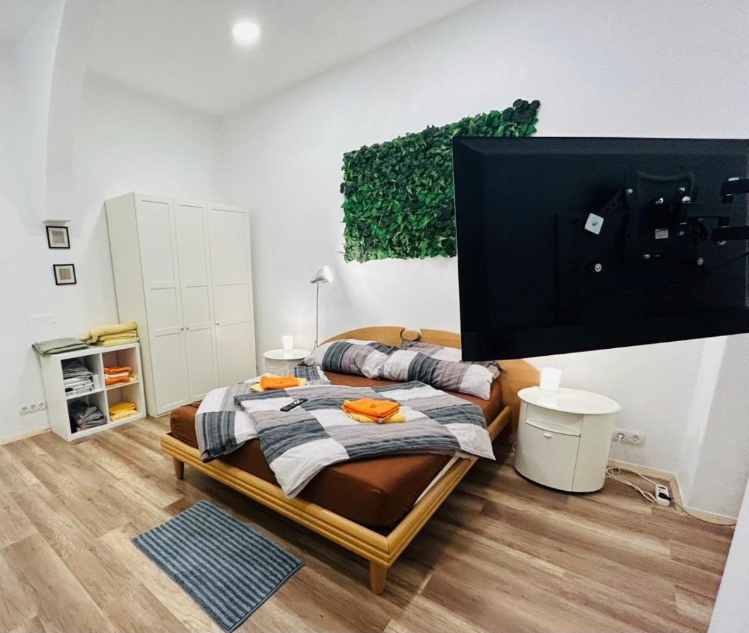 City Apartment Mit Direktzugang Вена Экстерьер фото